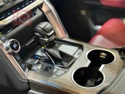 تۆیۆتا لاند کروزەر